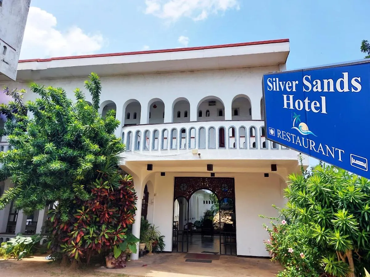 Hotel Silver Sands contacts